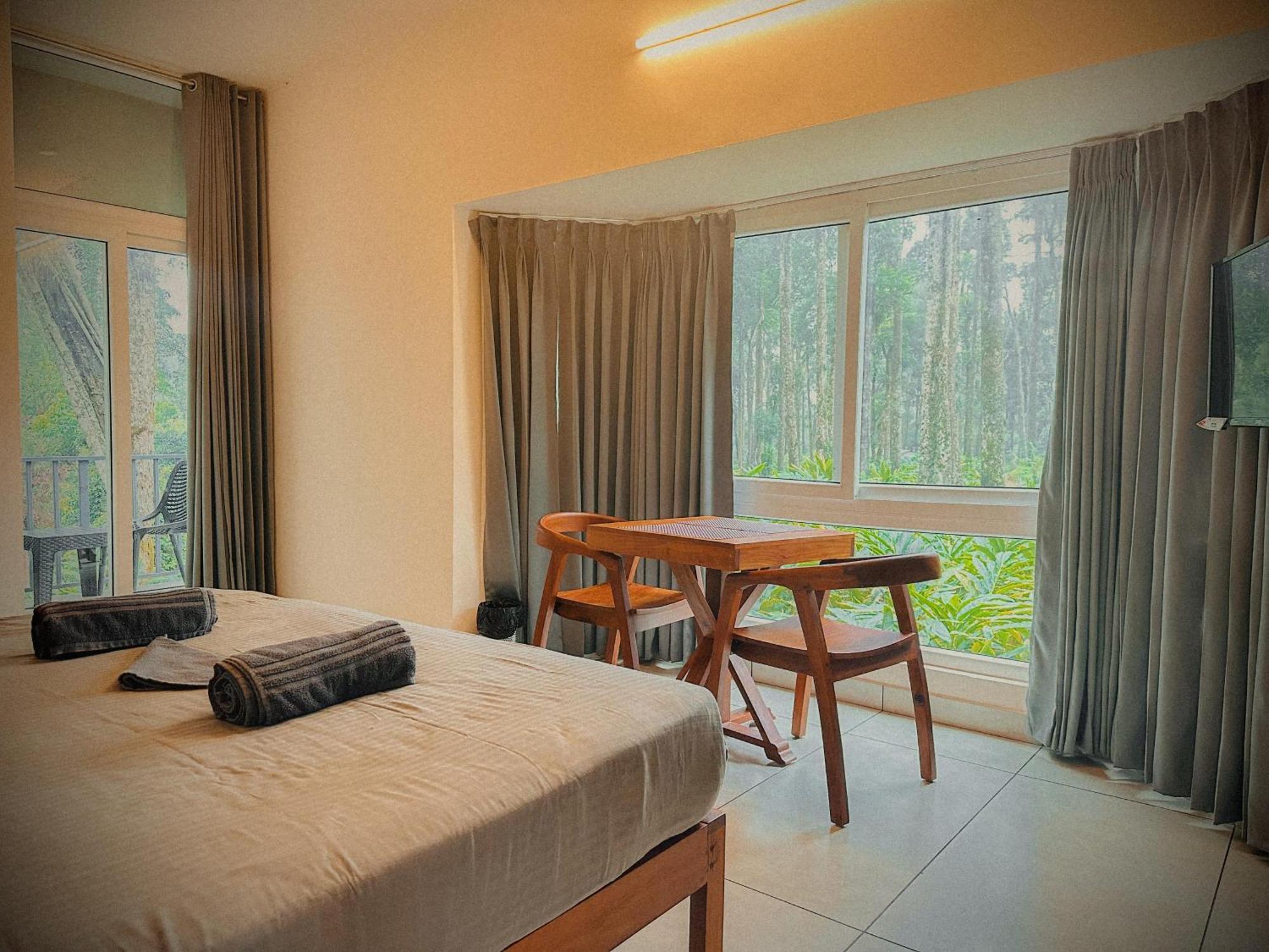 Forestscape Resort Мунар Екстериор снимка